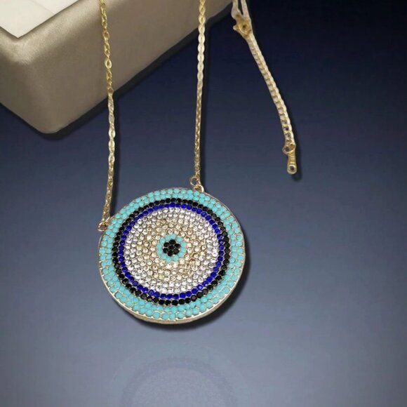 Elegant Gold and Blue Pendant Necklace - Picture 2 of 3